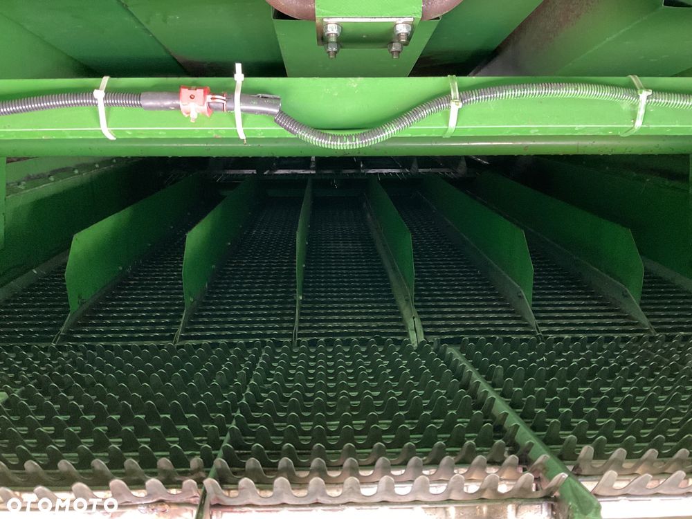 John Deere 1177 - 8