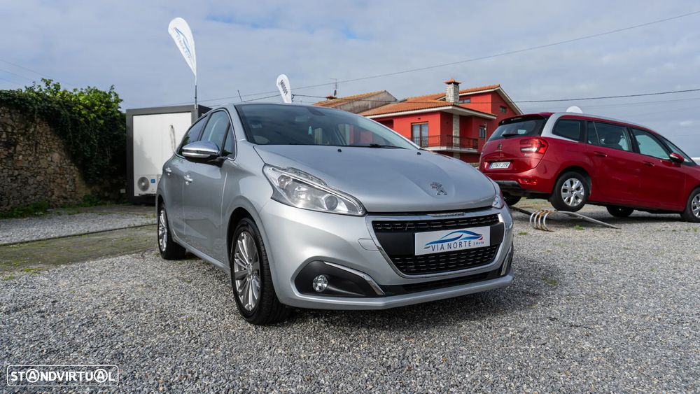 Peugeot 208 PureTech 82 Start & Stop Allure - 2
