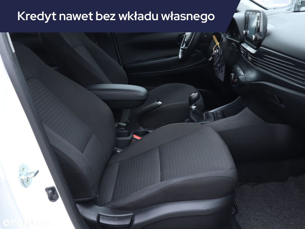 Hyundai i20 - 11
