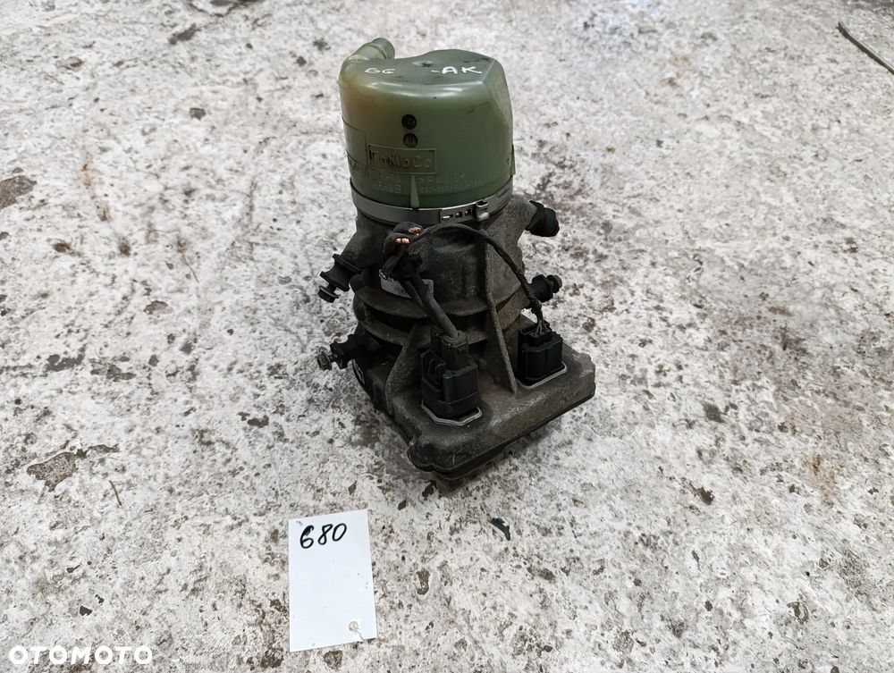 POMPA WSPOMAGANIA FORD 6G91-3K514-AK - 1