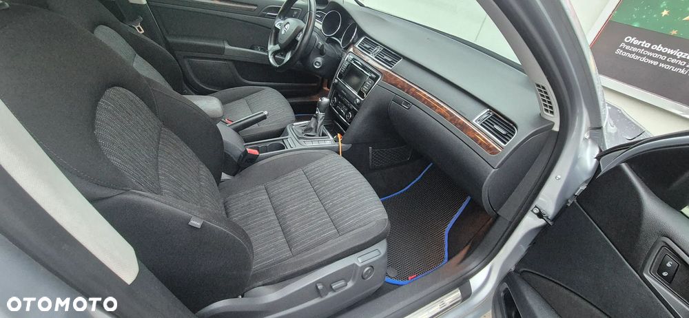 Skoda Superb 2.0 TDI Elegance - 17