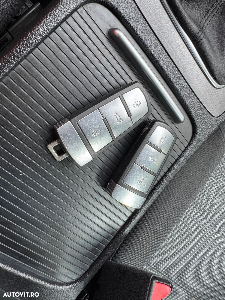 Volkswagen Passat - 33