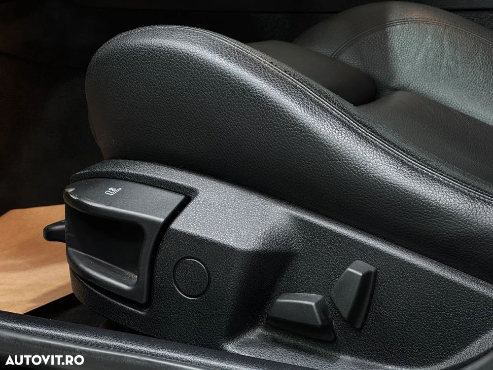 BMW Seria 5 525d xDrive AT - 10