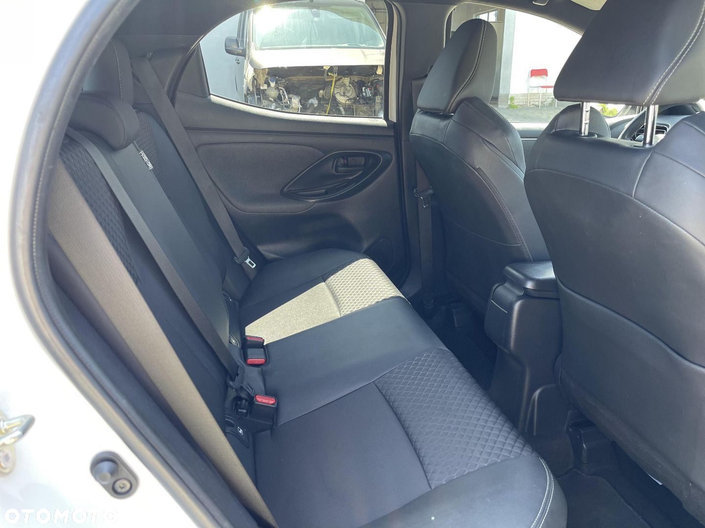 Toyota Yaris - 14