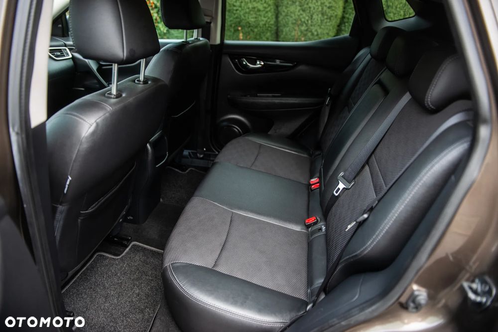 Nissan Qashqai 1.2 DIG-T Xtronic 360 - 23