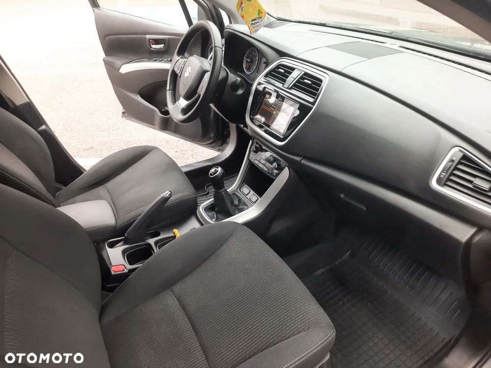 Suzuki SX4 S-Cross 1.0 T Premium 4WD - 14