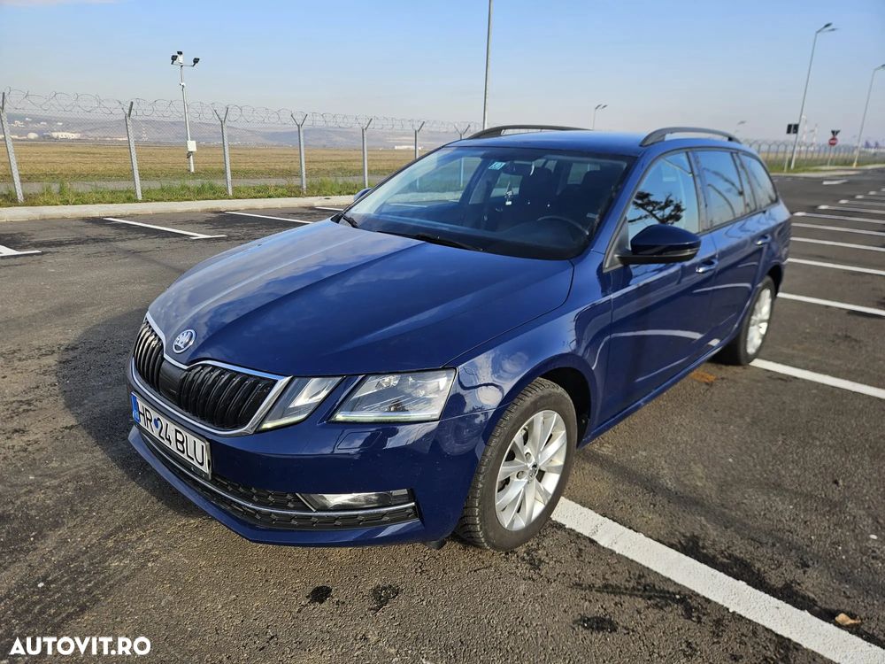 Skoda Octavia 1.6 TDI DSG Style - 1