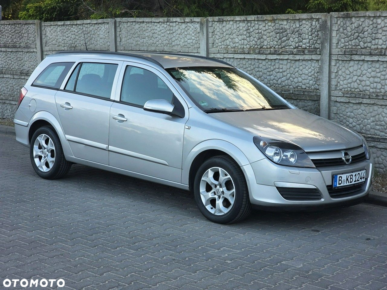 Opel Astra 1.8 Caravan Automatik - 3