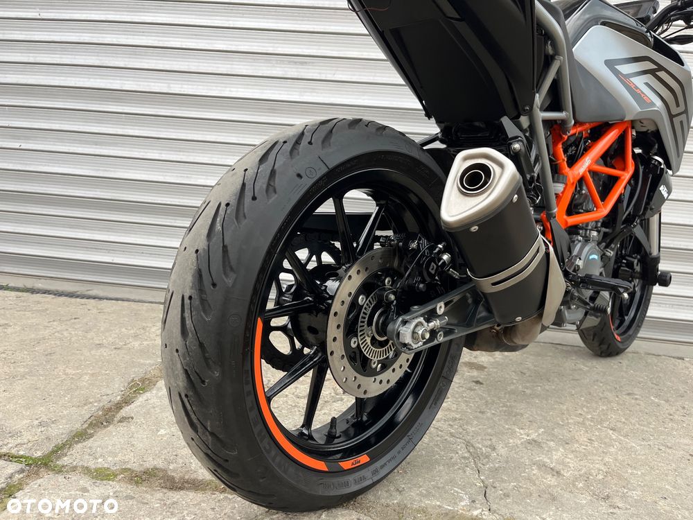KTM Duke - 18