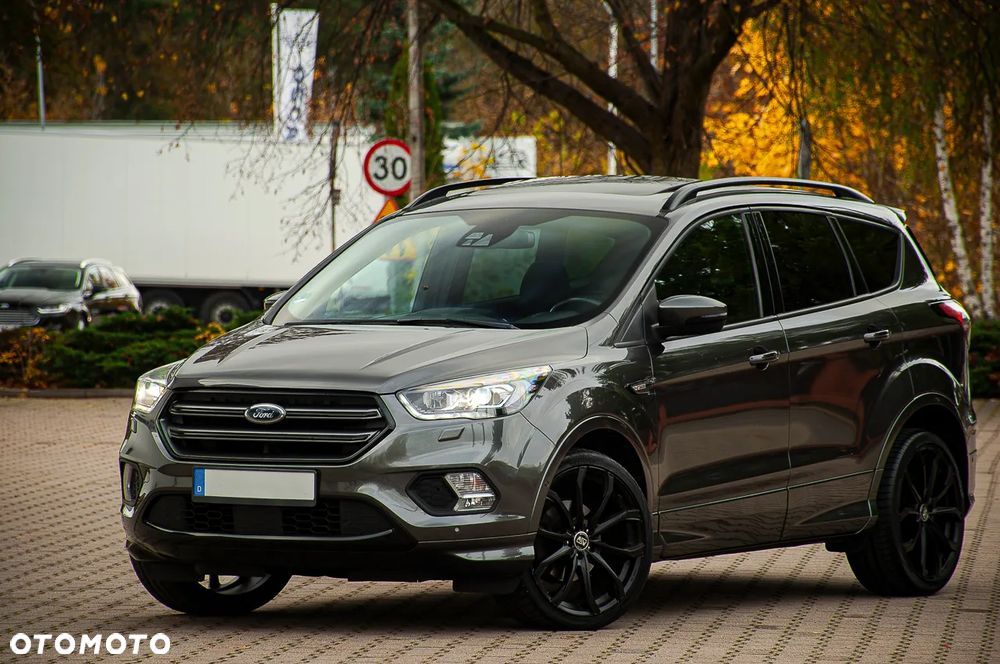 Ford Kuga - 24