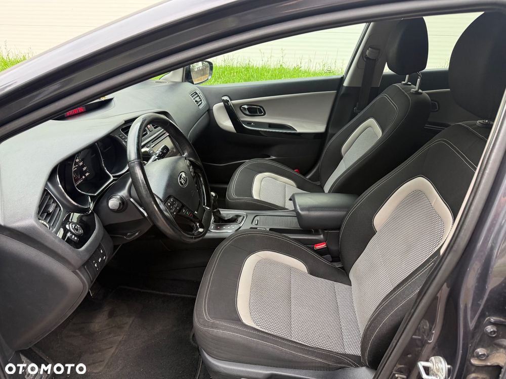 Kia Ceed - 25