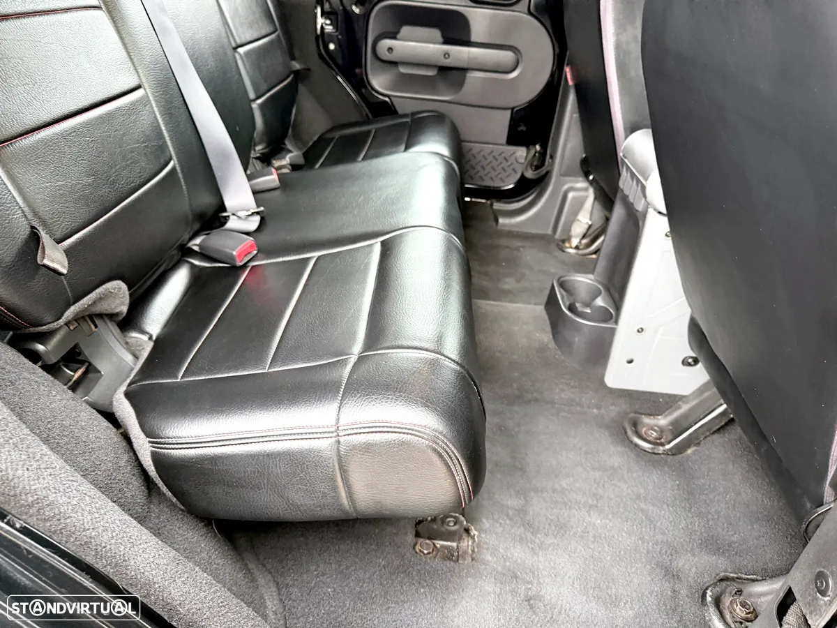 Jeep Wrangler 2.8 CRD ATX Sport - 26