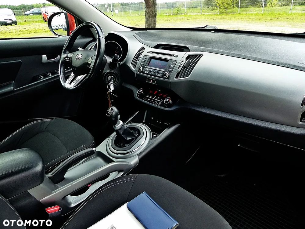 Kia Sportage 1.7 CRDI 2WD ISG Dream-Team Edition - 24