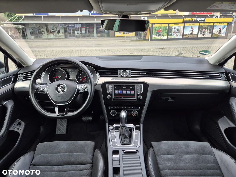 Volkswagen Passat 2.0 TDI SCR DSG Highline - 36