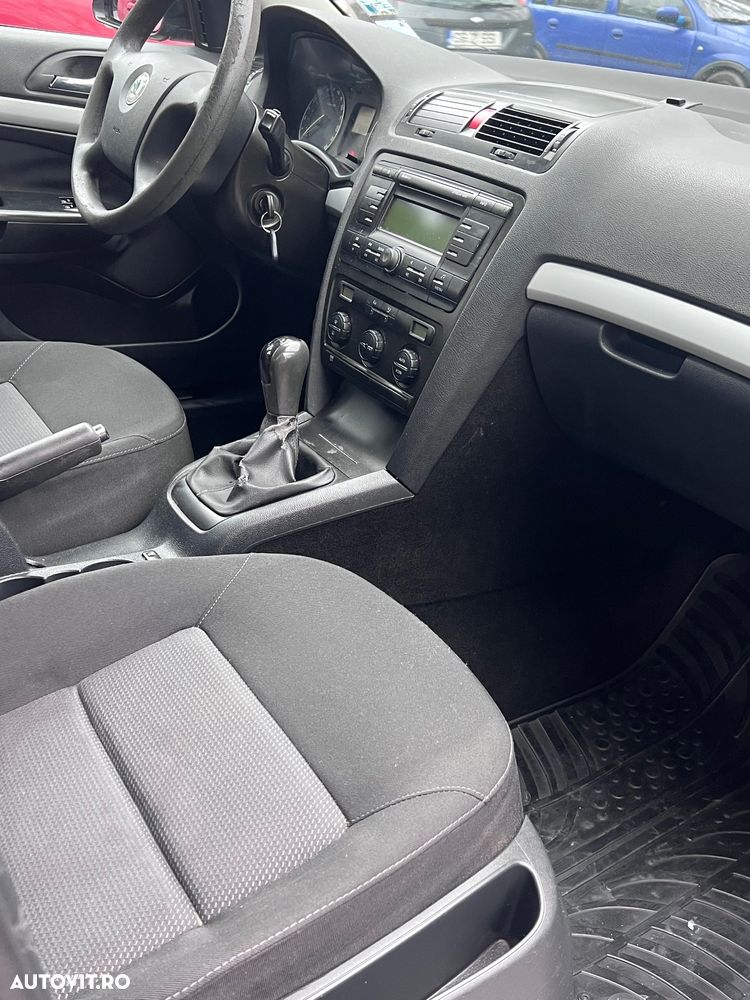 Skoda Octavia 1.6 Classic - 7