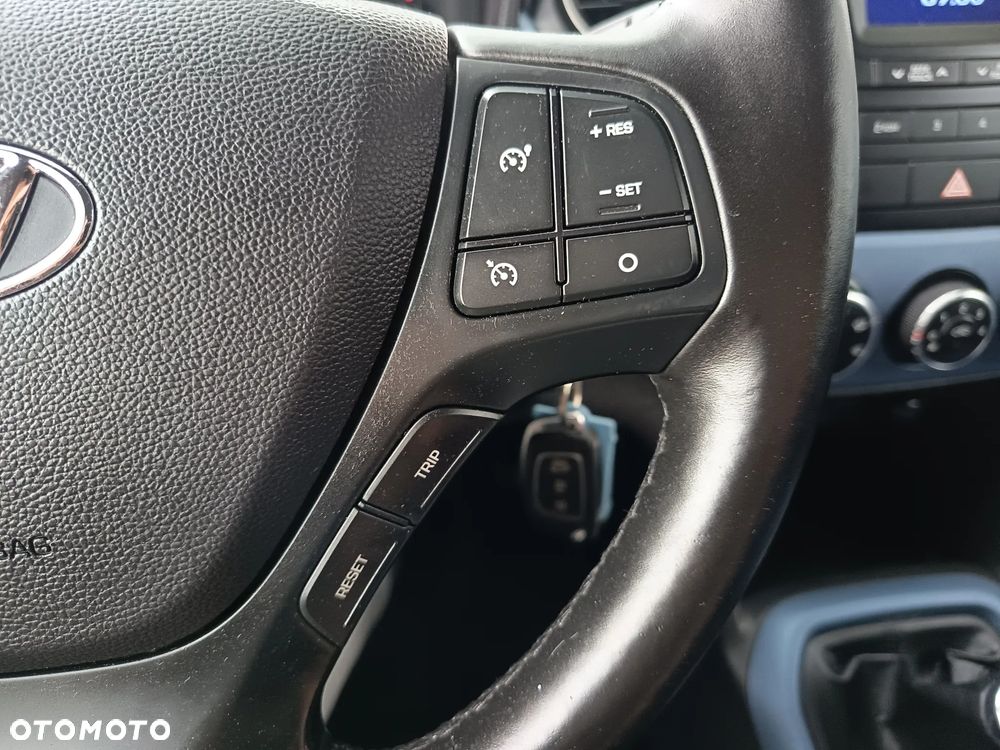 Hyundai i10 1.2 Fifa World Cup Edition - 21