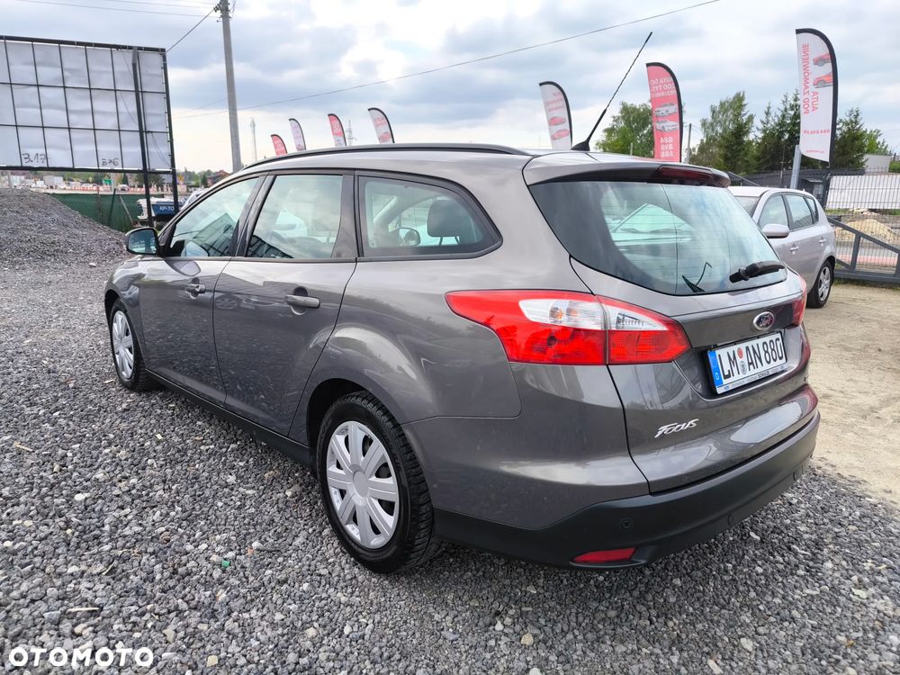 Ford Focus - 12