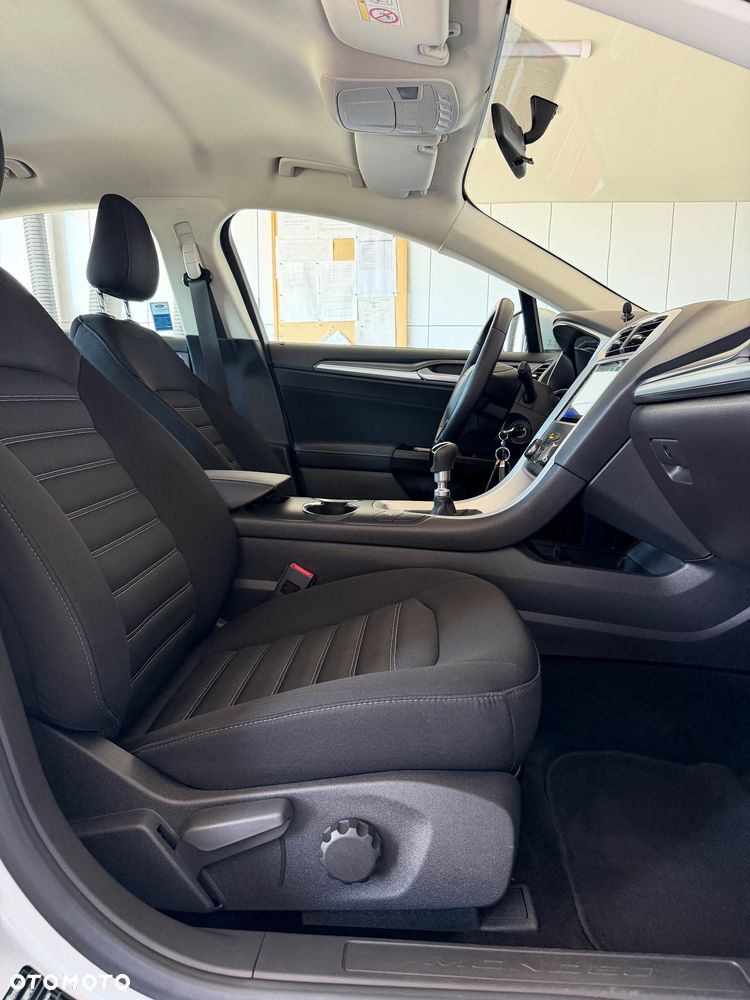 Ford Mondeo - 16