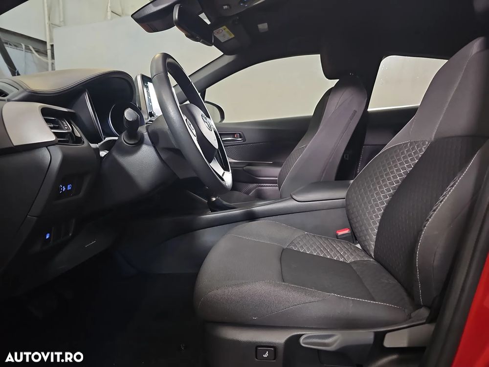 Toyota C-HR - 22