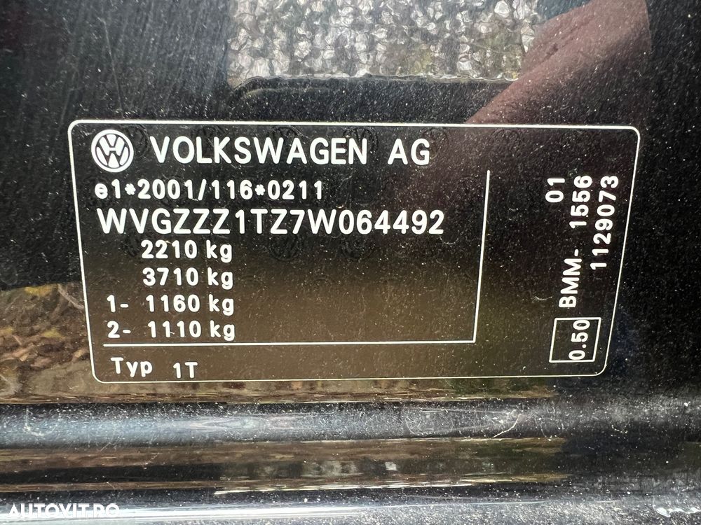 Volkswagen Touran 2.0 TDI Highline - 14