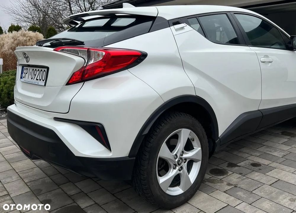 Toyota C-HR - 10