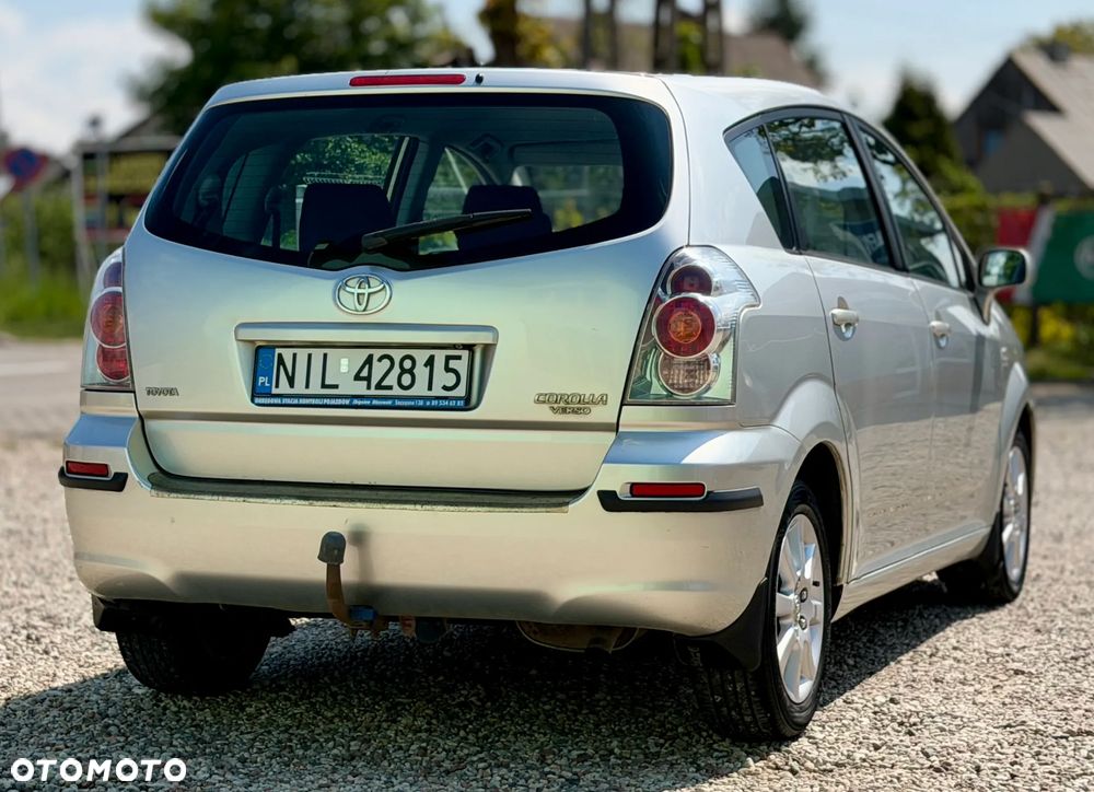 Toyota Corolla Verso 1.8 Sol + 7os MM - 8