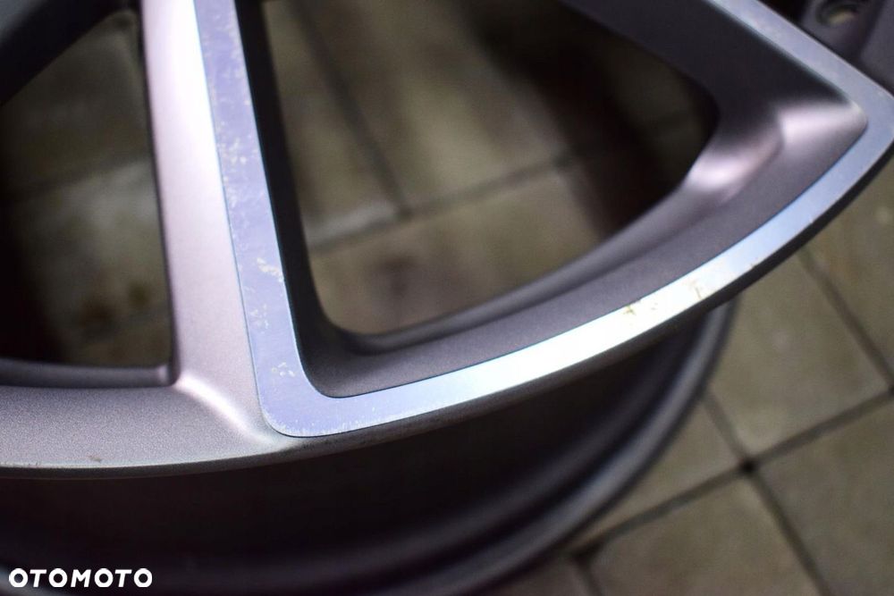 AUDI 20 ,,S-Line TT RS 8S0 Oryginał - 2