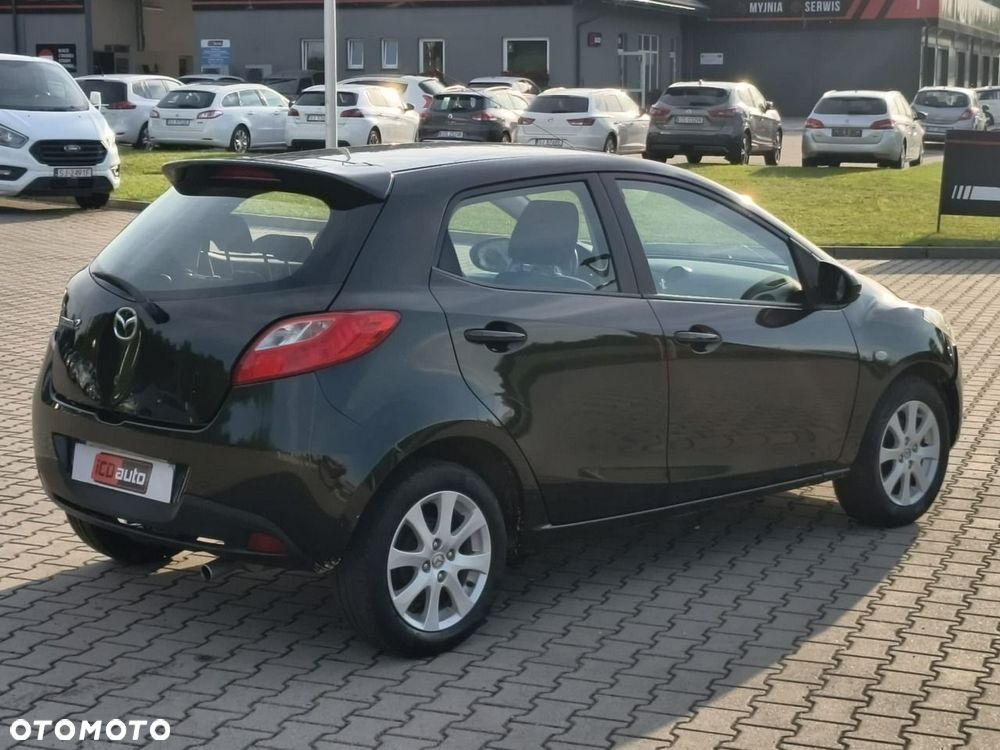 Mazda 2 - 7