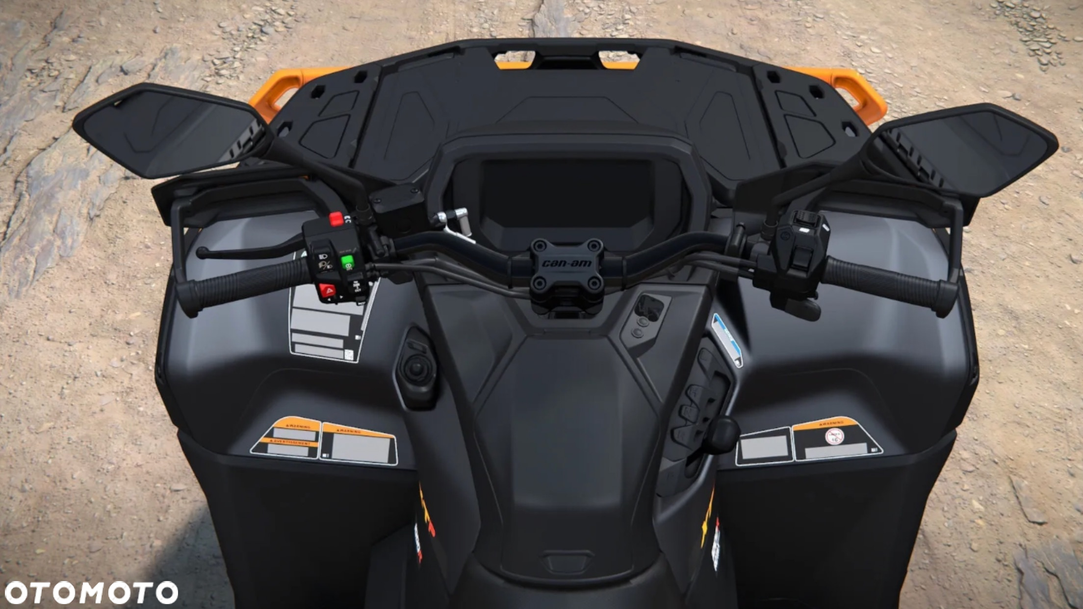 Can-Am Outlander - 10