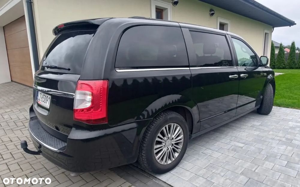 Chrysler Town & Country ver-3-6-limited - 3