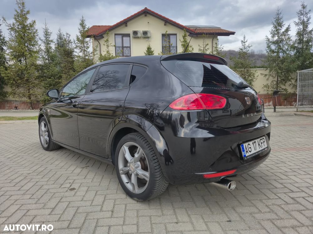 Seat Leon 1.6 TDI DPF E-Ecomotive Style - 4