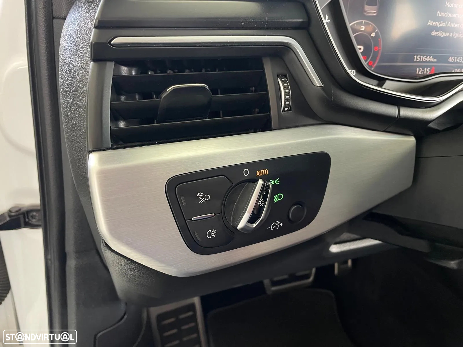 Audi A4 2.0 TDI S-line S tronic - 24
