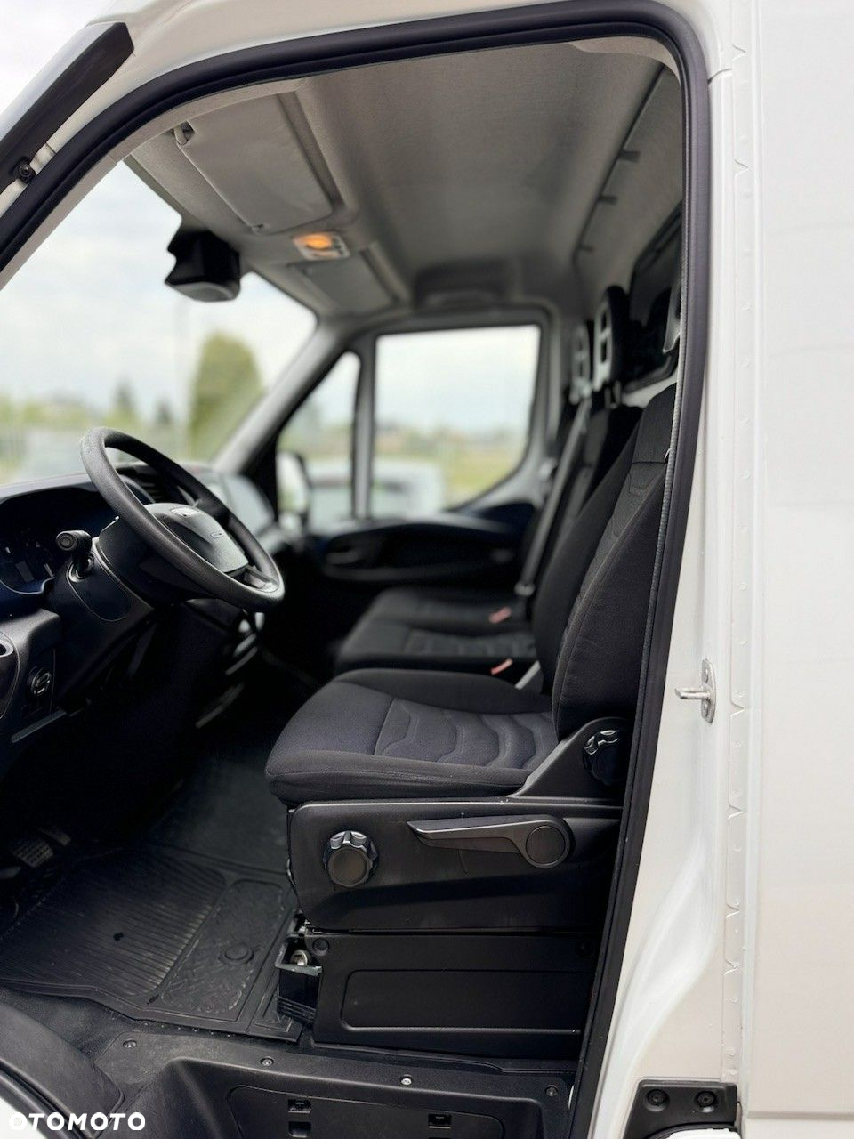 Iveco Daily 35S12 - 13