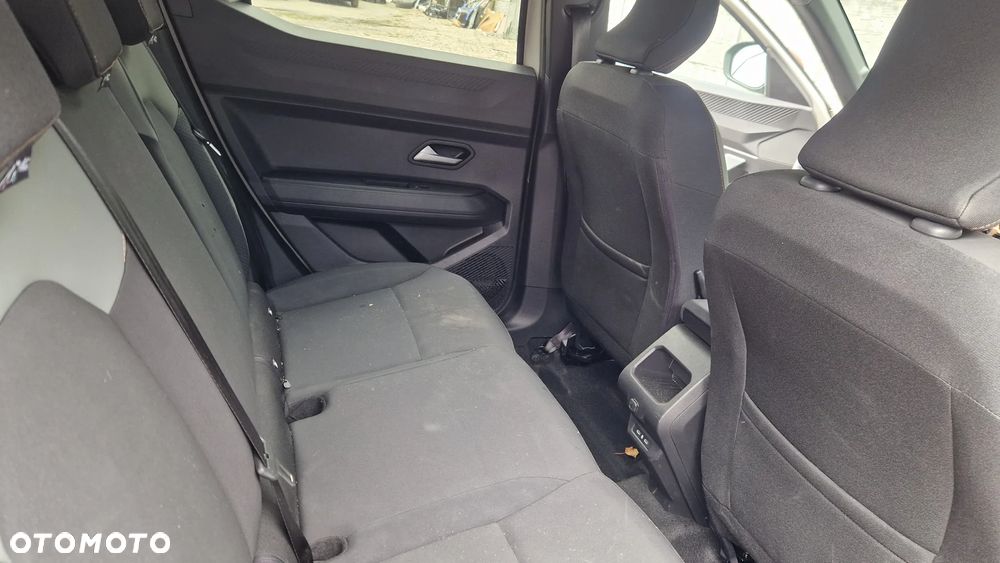 Dacia Duster 1.6 Full Hybrid 140 Journey+ MMT - 12