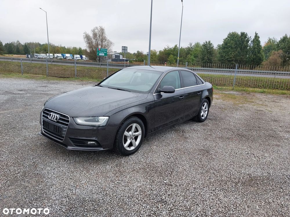 Audi A4 Limousine - 2