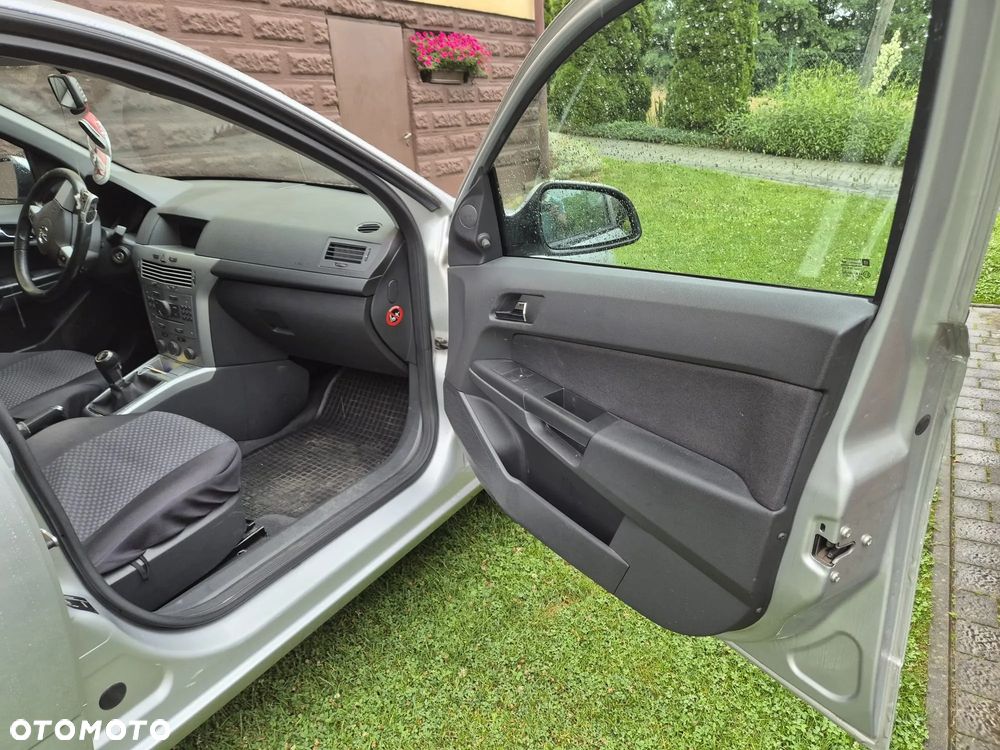 Opel Astra - 24