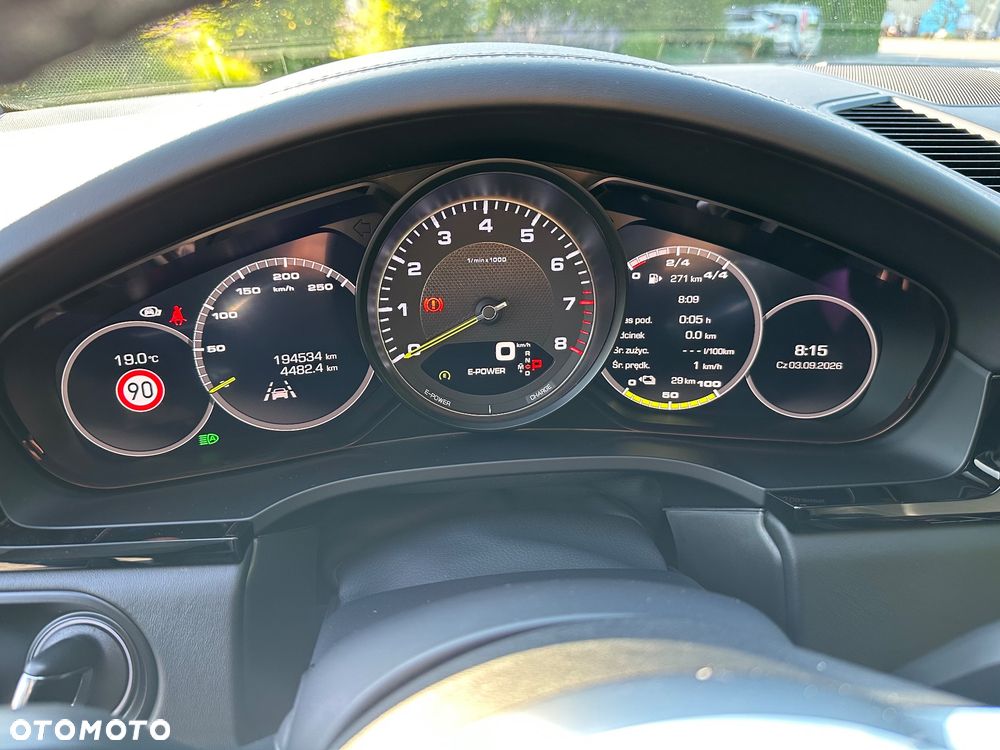 Porsche Cayenne E-Hybrid - 18