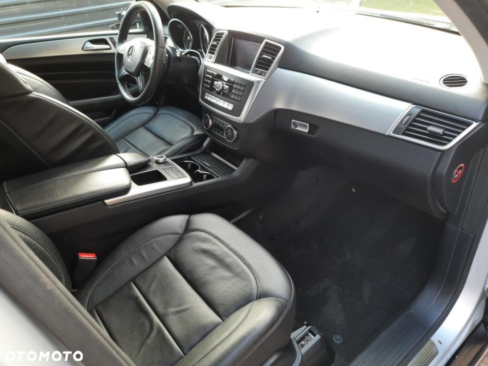 Mercedes-Benz ML 350 BlueTEC 4-Matic - 22