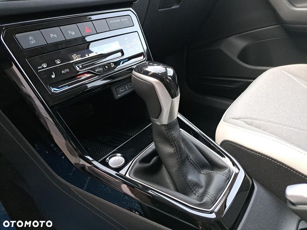 Volkswagen T-Cross - 15