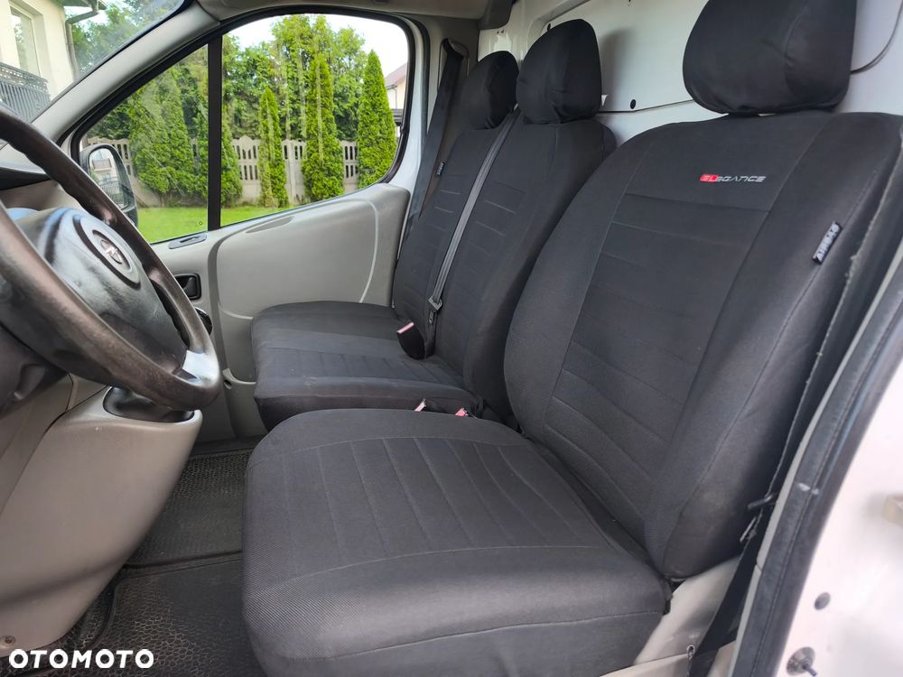 Opel Vivaro - 17
