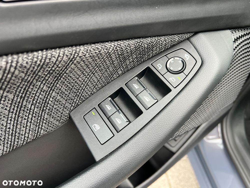 BMW Seria 2 218d Advantage - 22