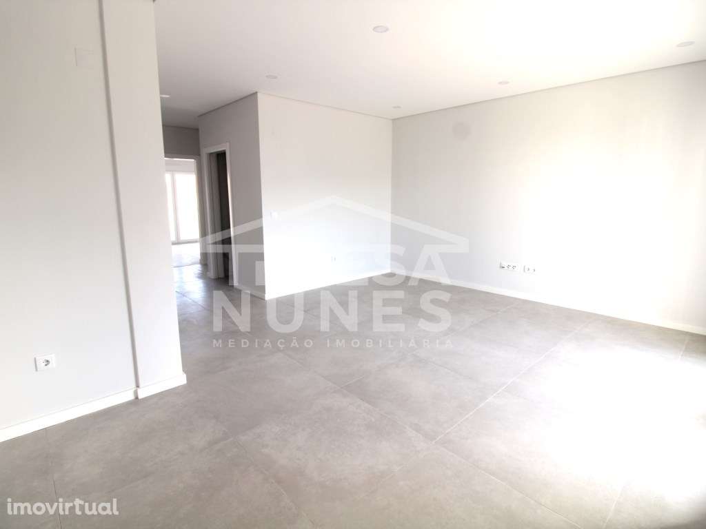 APARTAMENTO T2 (NOVO) - Grande imagem: 5/9