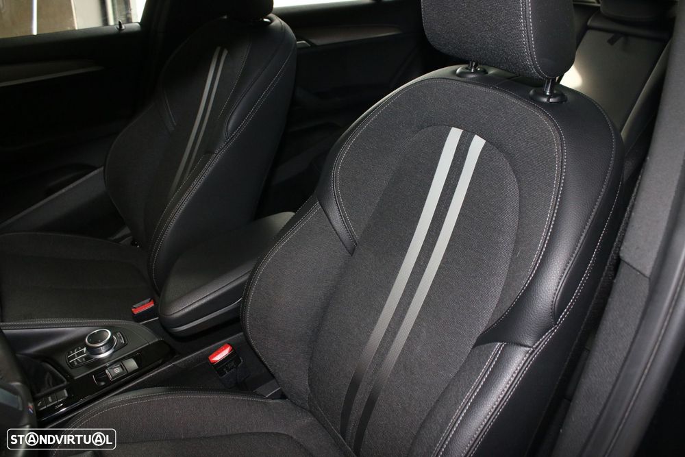 BMW X2 25 e xDrive Pack M - 38