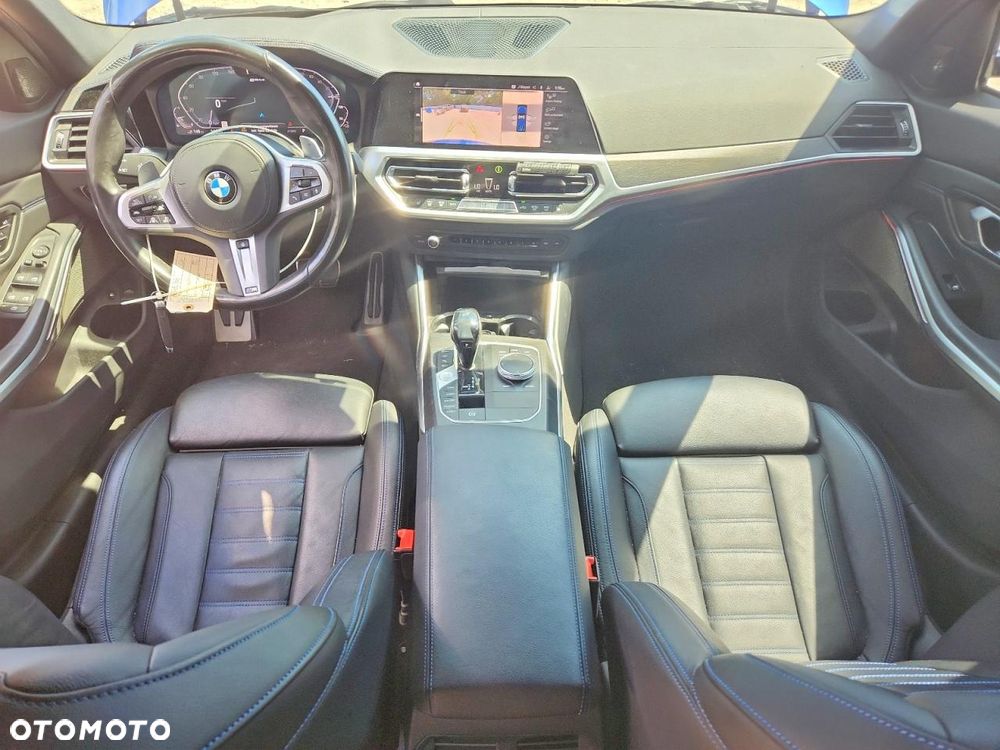 BMW Seria 3 330e xDrive M Sport - 8