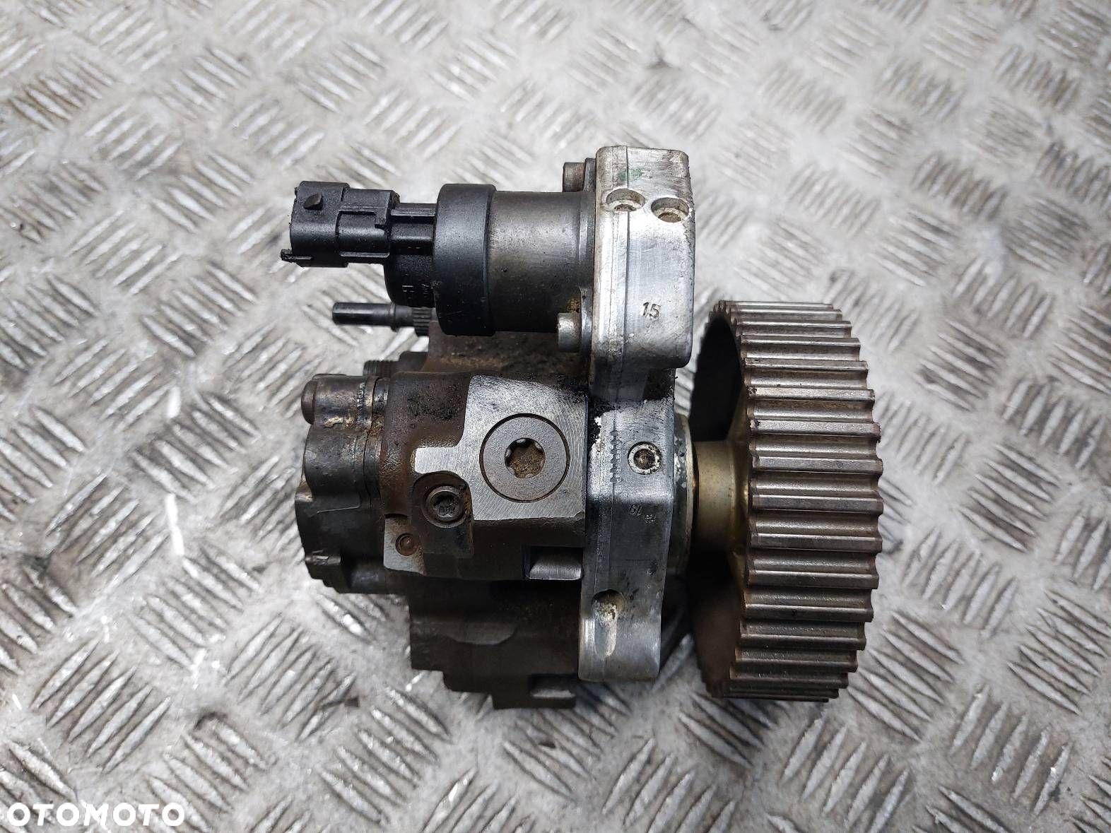 POMPA WTRYSKOWA VOLVO S40 V40 I 1.9 DI 8200108225 - 2