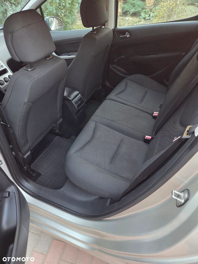 Peugeot 308 - 13