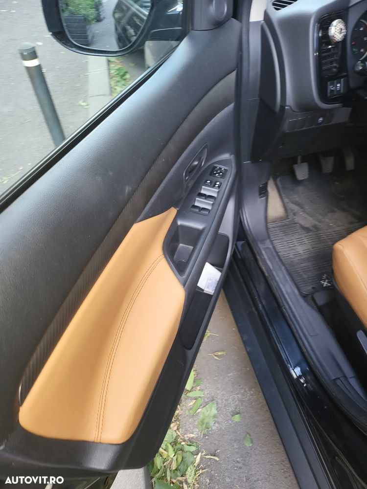 Mitsubishi Outlander 2.2L DI-D AS&G 6MT 4WD Invite+ A02 - 2