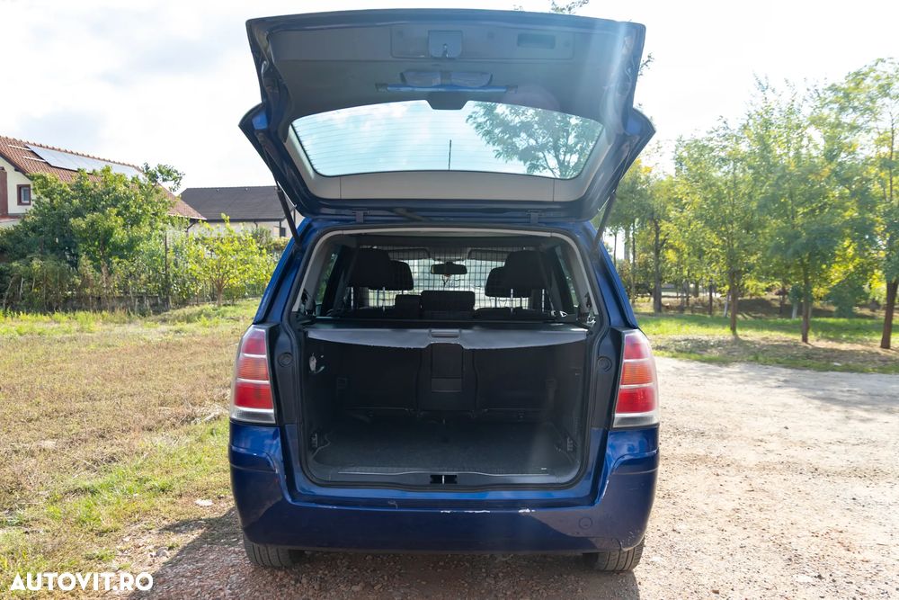 Opel Zafira 1.9 CDTI Cosmo - 4