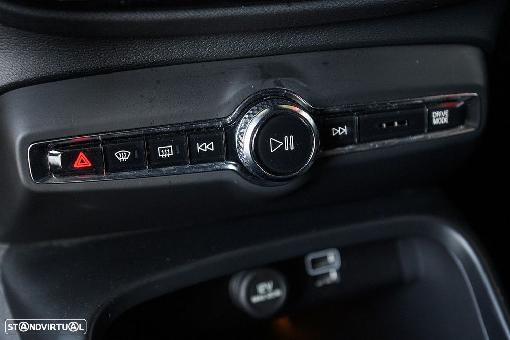 Volvo XC 40 1.5 T2 Plus Dark Auto - 39