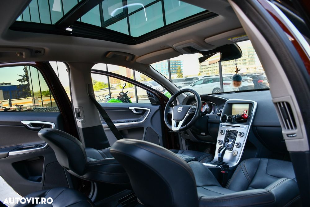 Volvo XC 60 D4 Geartronic Summum - 23